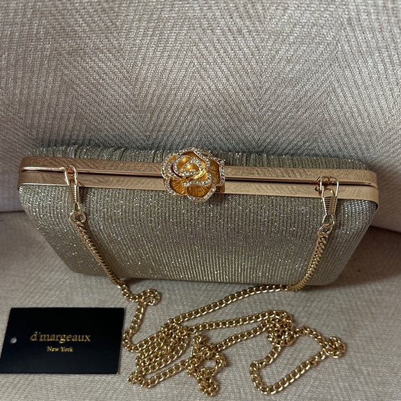 Evening Clutch Gold With Chain - Picture 2 of 9